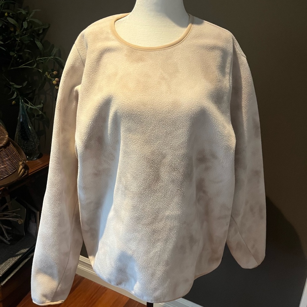 Lululemon Women's Cream Pullover Fleece